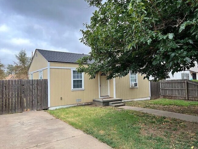 property at 4609 S Travis St