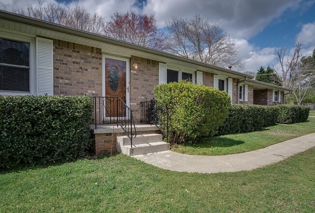 property at 3241 Shadowridge Dr SW