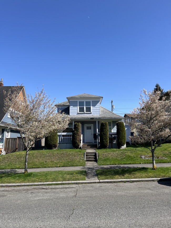 3205 Norton Ave in Everett, WA - Building Photo - Building Photo