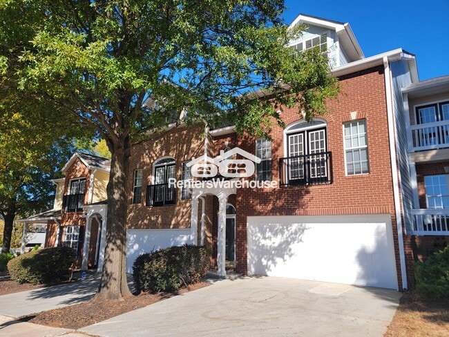 property at 52 Glenn St SE