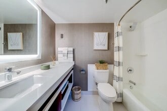 TEAK Living in Houston, TX - Building Photo - Building Photo