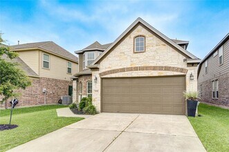 3330 Madison Elm St in Katy, TX - Building Photo - Building Photo