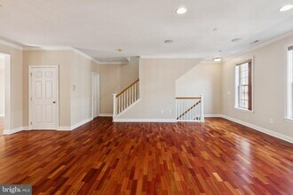 105 Captains Way in Philadelphia, PA - Building Photo - Building Photo