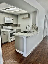 8357 Century Point Dr N in Jacksonville, FL - Building Photo - Building Photo