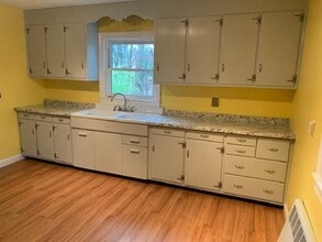 41 Harwood Ave in Littleton, MA - Building Photo - Building Photo