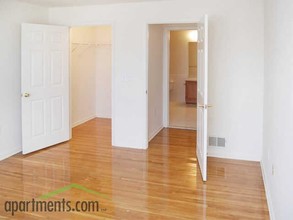 Countryside Apartments in Somerset, NJ - Building Photo - Interior Photo