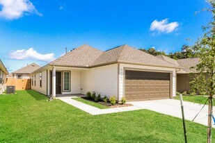2412 Bull Trout Dr in Conroe, TX - Building Photo