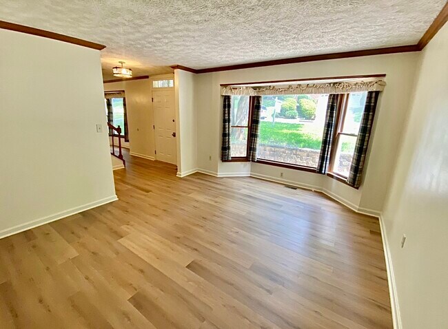 15723 Edgewood Dr in Montclair, VA - Building Photo - Building Photo