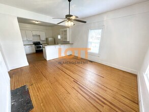 16 N YMCA St in Greenville, SC - Building Photo - Building Photo