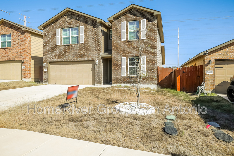 2814 Lindenwood Run in San Antonio, TX - Building Photo