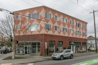 Ravenna 500 in Seattle, WA - Building Photo - Primary Photo