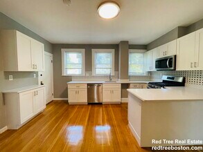 187 Fellsway W in Medford, MA - Building Photo - Building Photo