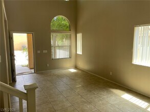 951 Cantabria Heights Ave in Las Vegas, NV - Building Photo - Building Photo