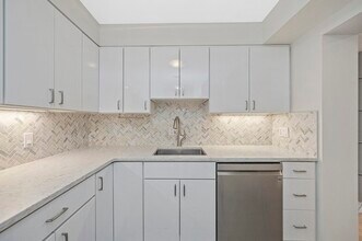 376 Commercial St in Boston, MA - Building Photo - Building Photo