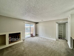 8853 Colorado Blvd in Thornton, CO - Foto de edificio - Building Photo