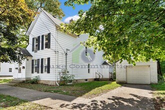 934 Hovey St SW in Grand Rapids, MI - Building Photo - Building Photo