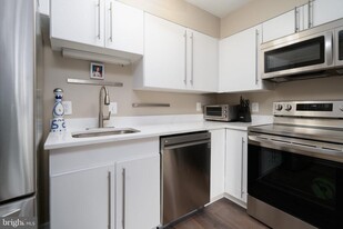 2111 Wisconsin Ave NW in Washington, DC - Building Photo