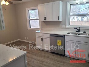 1219 Rutledge Rd in Bloomington, IL - Building Photo - Building Photo