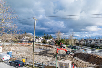 7510 Kingsway in Burnaby, BC - Building Photo - Building Photo