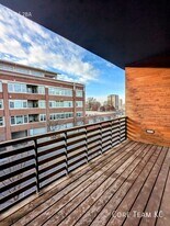 2903 Gillham Rd in Kansas City, MO - Building Photo