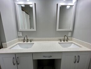 19 Cushing St, Unit 1 in Salem, MA - Foto de edificio - Building Photo