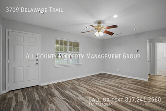 3709 Delaware Trail in Lake Worth, TX - Building Photo - Building Photo