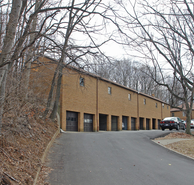 Adirondack Terrace in Kettering, OH - Building Photo - Building Photo