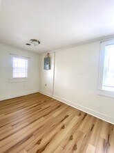 51 W Union St in Kingston, NY - Building Photo - Building Photo