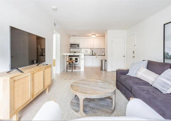 1700 SW 16th Ct in Gainesville, FL - Building Photo - Building Photo