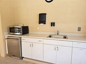 10800 Palazzo Wy in Ft. Myers, FL - Foto de edificio - Building Photo