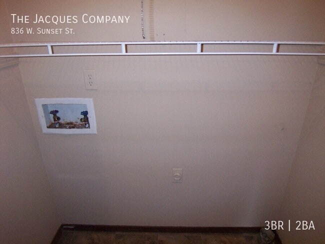 836 W Sunset St in Springfield, MO - Building Photo - Building Photo