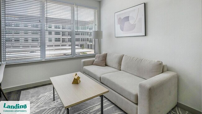 91 Jensen Dr, Unit 3238.1405890 in Houston, TX - Building Photo - Building Photo