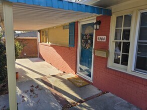 2204 Dallas St in Durham, NC - Building Photo - Building Photo