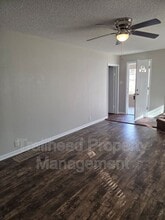 1502 S Pleasant St in Independence, MO - Building Photo - Building Photo