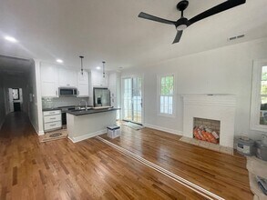 710 Kawana Rd in Columbia, SC - Building Photo - Building Photo