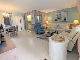 20 Coventry A in West Palm Beach, FL - Building Photo