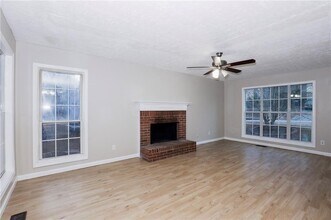 2108 Lindley Ln in Kennesaw, GA - Building Photo - Building Photo