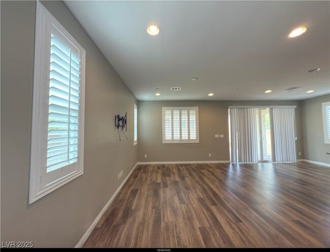 property at 398 Misterioso St