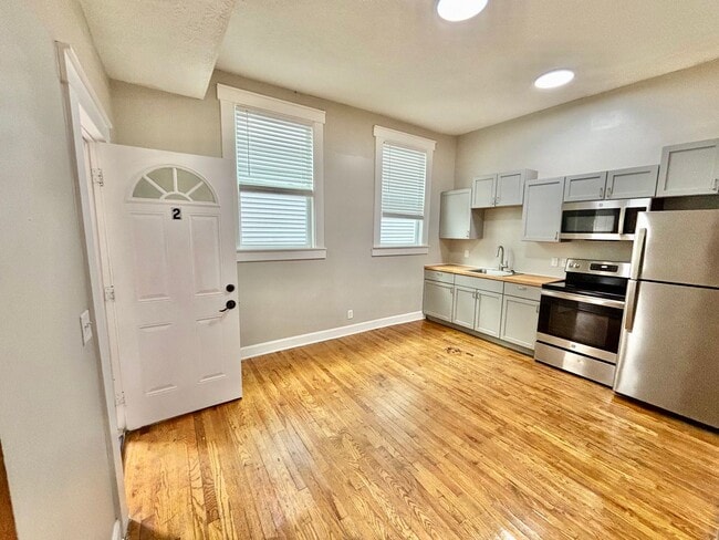 1206 S Preston St in Louisville, KY - Building Photo - Building Photo