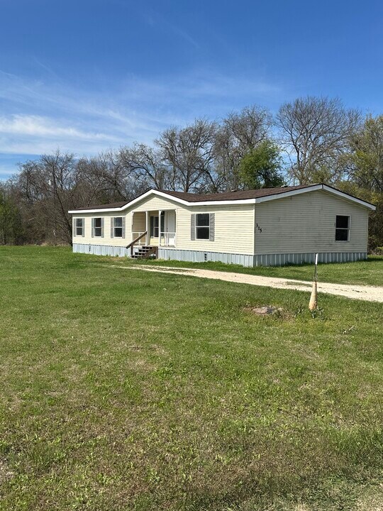 315 Forest Creek Ln in Bruceville, TX - Building Photo