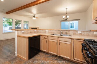 20192 Merriewood Ln in Bend, OR - Building Photo - Building Photo