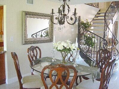 253 Old Meadow Way in Palm Beach Gardens, FL - Foto de edificio - Building Photo