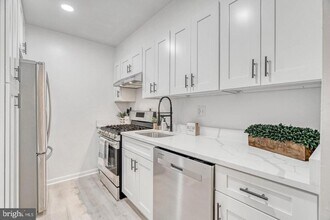 10720 West Dr-Unit -303 in Fairfax, VA - Building Photo - Building Photo