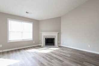 5855 Meadowfield Trace in Flowery Branch, GA - Building Photo - Building Photo