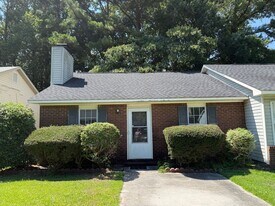133 Brenda Dr in Jacksonville, NC - Building Photo