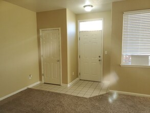 5551 W 29th St in Greeley, CO - Foto de edificio - Building Photo