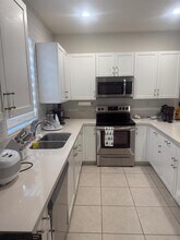 522 SW 19th Way in Fort Lauderdale, FL - Building Photo - Building Photo