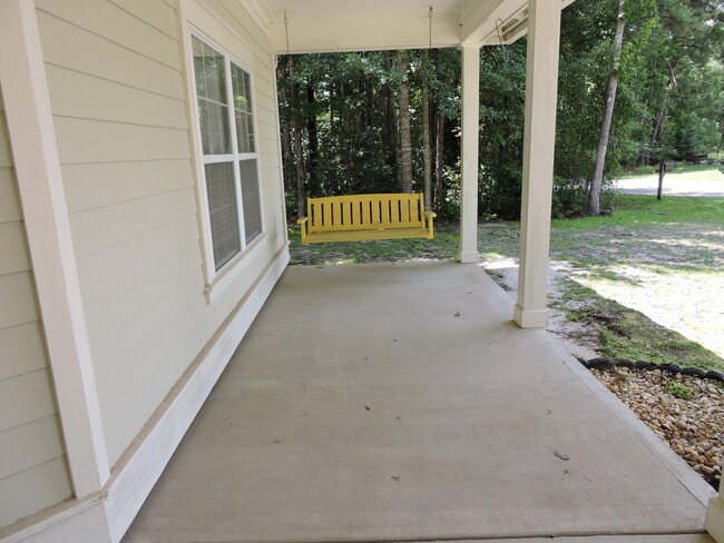 124 Fairway Dr in Crestview, FL - Building Photo - Building Photo