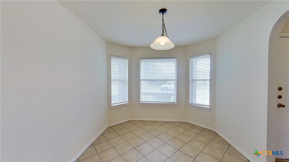 105 Fishbaugh Ln in Hutto, TX - Building Photo