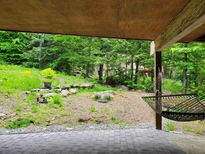 1046 Goose Pond Rd in Canaan, NH - Building Photo - Building Photo